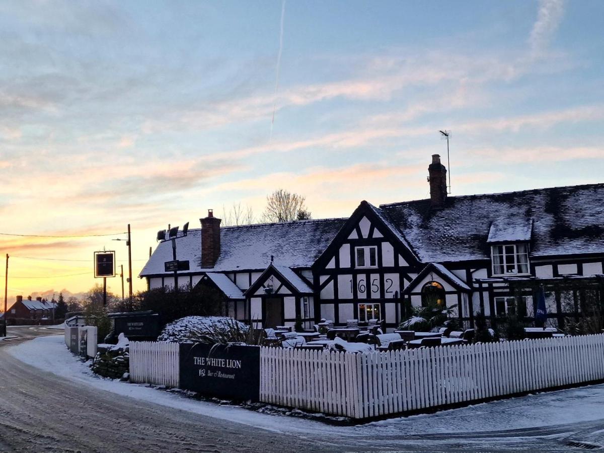 White Lion Hotel Crewe Extérieur photo
